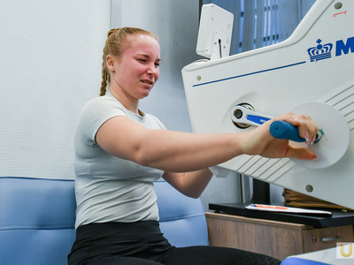 Молодежная сборная России по гребле на байдарках и каноэ в НИИ Поволжского / Павел Железняк