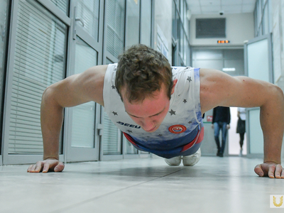 Молодежная сборная России по гребле на байдарках и каноэ в НИИ Поволжского / Павел Железняк