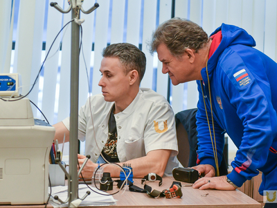 Молодежная сборная России по гребле на байдарках и каноэ в НИИ Поволжского / Павел Железняк