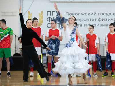 Визит первого зампрокурора РТ Алексея Заики в университет и товарищеский матч со сборной прокуратуры РТ по юнифайд-флорболу / пресс-служба минспорта РТ