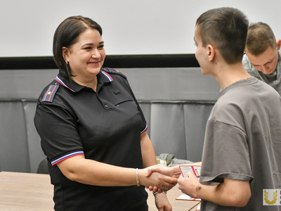 Вручение удостоверений народного дружинника / Павел Железняк