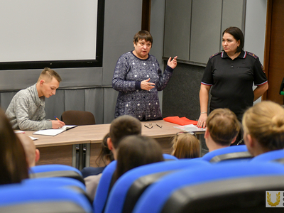 Вручение удостоверений народного дружинника / Павел Железняк