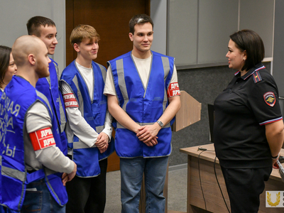 Вручение удостоверений народного дружинника / Павел Железняк