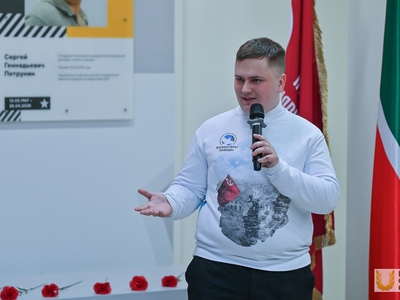 Межвузовская эстафета «Огонь Победы» / Валерия Соколова, Павел Железняк