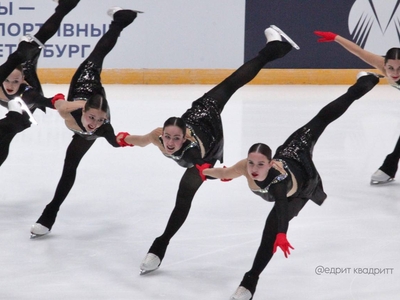 
Студентки кафедры - бронзовые призёры Чемпионата России по синхронному фигурному катанию на коньках
