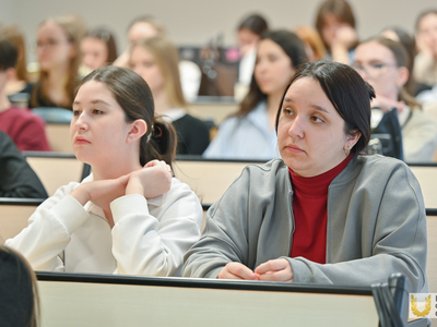 Встреча студентов с зампредседателя Госкомитета по туризму РТ, в рамках проекта «Обучение служением» /Павел Железняк