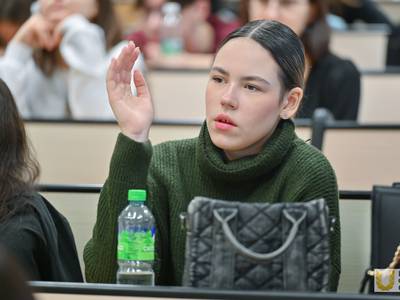 Встреча студентов с зампредседателя Госкомитета по туризму РТ, в рамках проекта «Обучение служением» /Павел Железняк