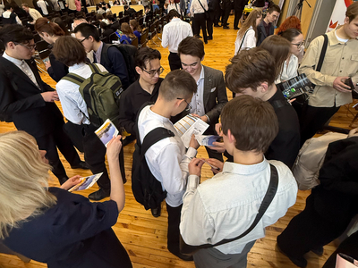 Поволжский на ярмарке вакансий «Будущее начинается здесь»