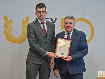 Учёный совет №8. Вручения / Павел Железняк