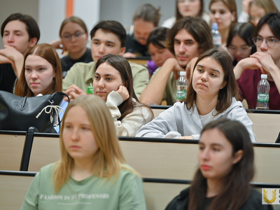 Встреча студентов с зампредседателя Госкомитета по туризму РТ, в рамках проекта «Обучение служением» /Павел Железняк