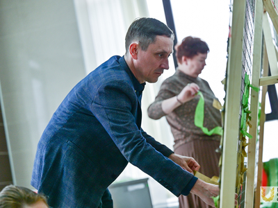 Плетение и отправка маскировочных сетей / Павел Железняк