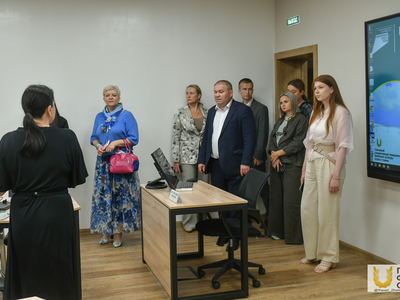 Экскурсия участников совещания Координационного совета по воспитательной работе / Павел Железняк