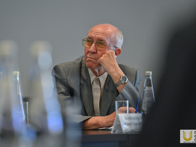 Защита диссертаций на соискание ученой степени кандидат пед. наук / Павел Железняк