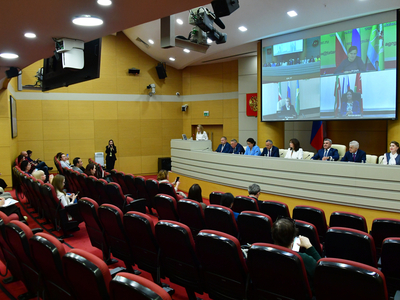 Брифинг в Кабинете Министров Республики Татарстан с участием ректора университета / пресс-служба Правительства РТ