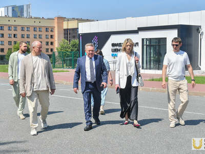 Экскурсия для руководителя Академии Российского футбольного союза / Павел Железняк