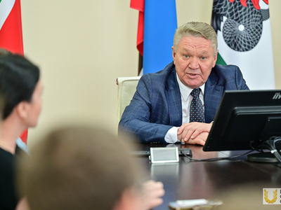 Вручение дипломов об окончании интегрированной программы подготовки / пресс-служба Поволжского университета