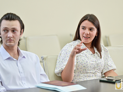 Вручение дипломов об окончании интегрированной программы подготовки / пресс-служба Поволжского университета