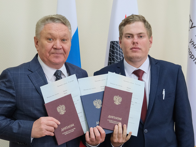 Вручение дипломов об окончании интегрированной программы подготовки / пресс-служба Поволжского университета