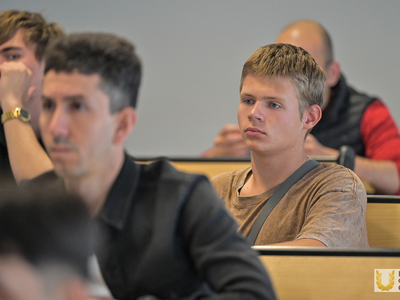 Адаптационный курс для иностранных студентов / Павел Железняк