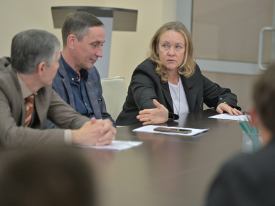 Встреча участников Международной матчевой встречи по легкой атлетике с ректором / Павел Железняк