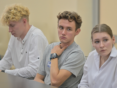 Встреча участников Международной матчевой встречи по легкой атлетике с ректором / Павел Железняк