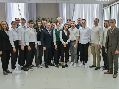 Встреча участников Международной матчевой встречи по легкой атлетике с ректором / Павел Железняк