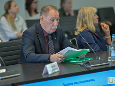 Заседание диссертационного совета / Павел Железняк