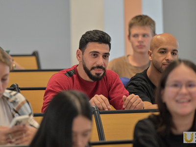 Адаптационный курс для иностранных студентов / Павел Железняк