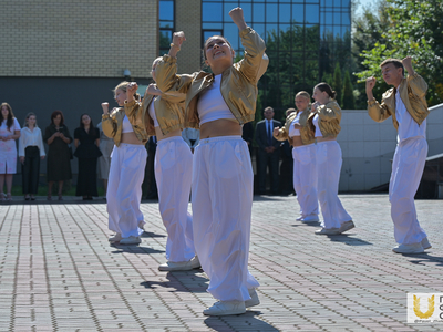 День знаний. Колледж / Павел Железняк