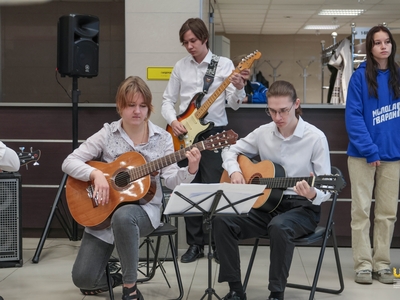 Встреча делегации форума для молодежи Татарстана и ЛНР «Мост единства» / Алина Гильмуллина