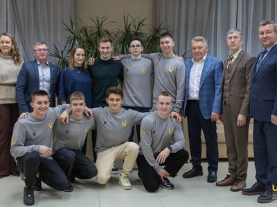 Чествование Даниела Маринова, бронзового призера чемпионата мира по спортивной гимнастике / Алина Гильмуллина