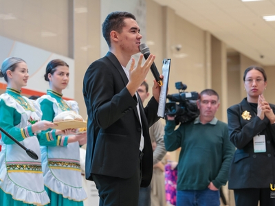 Встреча делегации форума для молодежи Татарстана и ЛНР «Мост единства» / Алина Гильмуллина