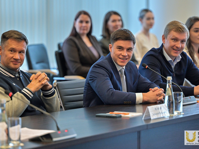 Круглый стол с руководителями региональных федераций ПФО по гимнастическим видам спорта. Подписание соглашения / Павел Железняк