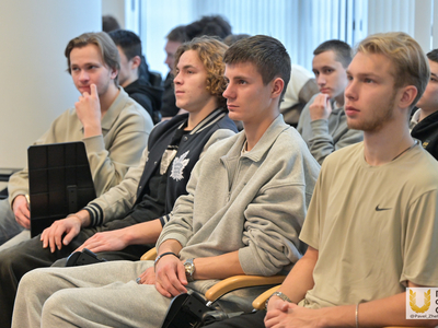 V Всероссийская научно-практическая конференция по футболу, хоккею и фигурному катанию / Павел Железняк