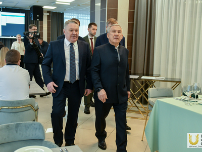 Раис Республики Татарстан Рустам Минниханов в Учебном ресторане Поволжского университета / Павел Железняк