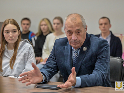 «Наука — дело семейное» встреча ко Дню Российской науки / Павел Железняк