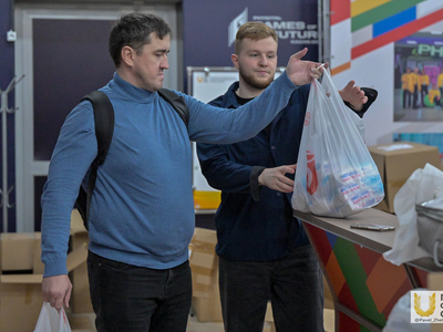 Сбор гуманитарной помощи / Павел Железняк