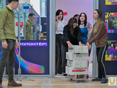 Сбор гуманитарной помощи / Павел Железняк