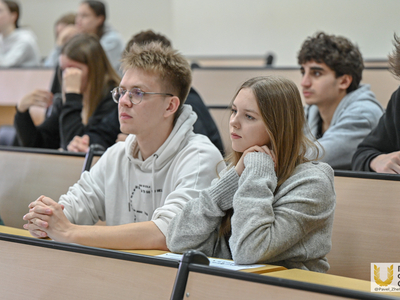 Диктант Победы / Аделия Нуриева, Павел Железняк