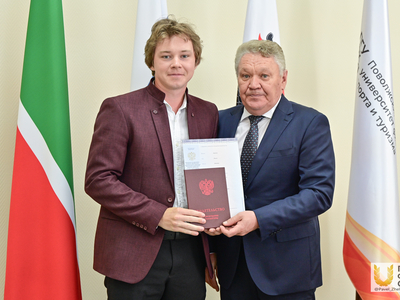 Вручении дипломов аспирантам / Павел Железняк