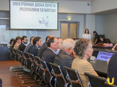Церемония вручения свидетельств электронной доски почета / Кира Грудина