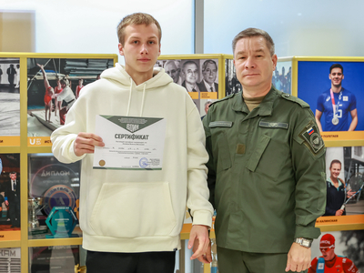 Вручение сертификатов Центра ВОИН / Павел Железняк