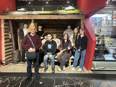 Прикоснулись к подвигам татарстанцев: студенты колледжа побывали в музее-мемориале Великой Отечественной войны