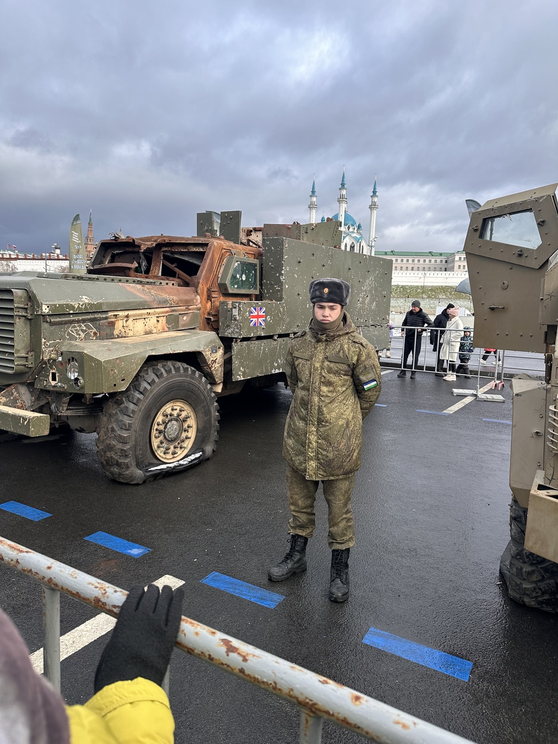 
Передвижная выставка трофейной техники США и других стран НАТО "Сила V правде - гордость и победа".
