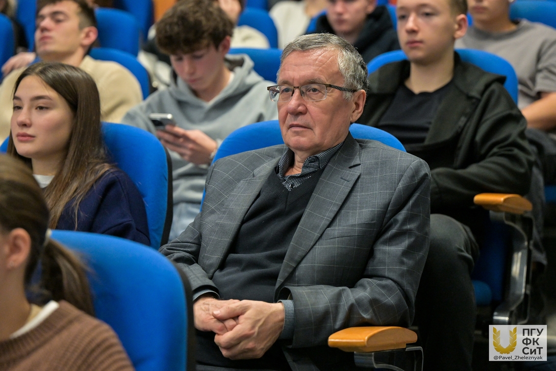 
Сохраняя любовь к дому: в Поволжском студенты рассказали о культуре и традициях малой Родины
