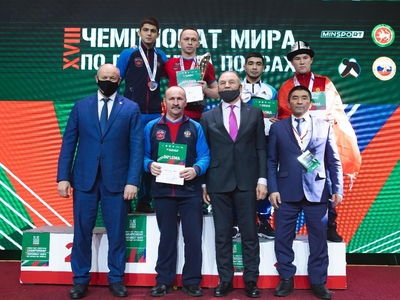 5 медалей «академиков» на чемпионате мира по борьбе на поясах 