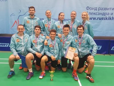 «Академики» - серебряные призеры чемпионата России по бадминтону 