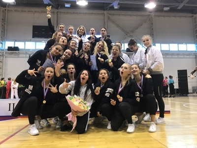 А также в области хип-хопа мы впереди России всей! 