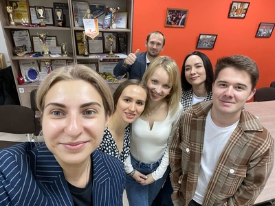 Я - молодой. Вот моя ассоциация!