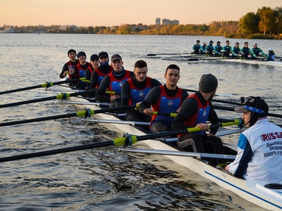 Гребцы Университета - победители студенческой гребной лиги